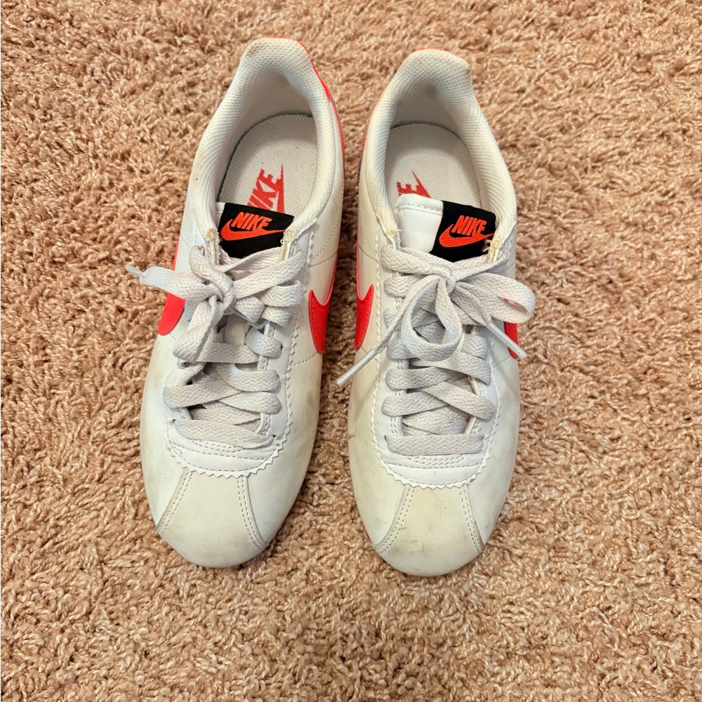 Nike Classic White and Red Sneakers
